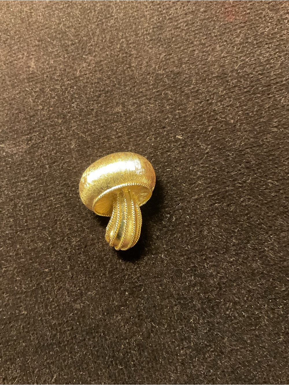 Gold Tone Mushroom Brooch